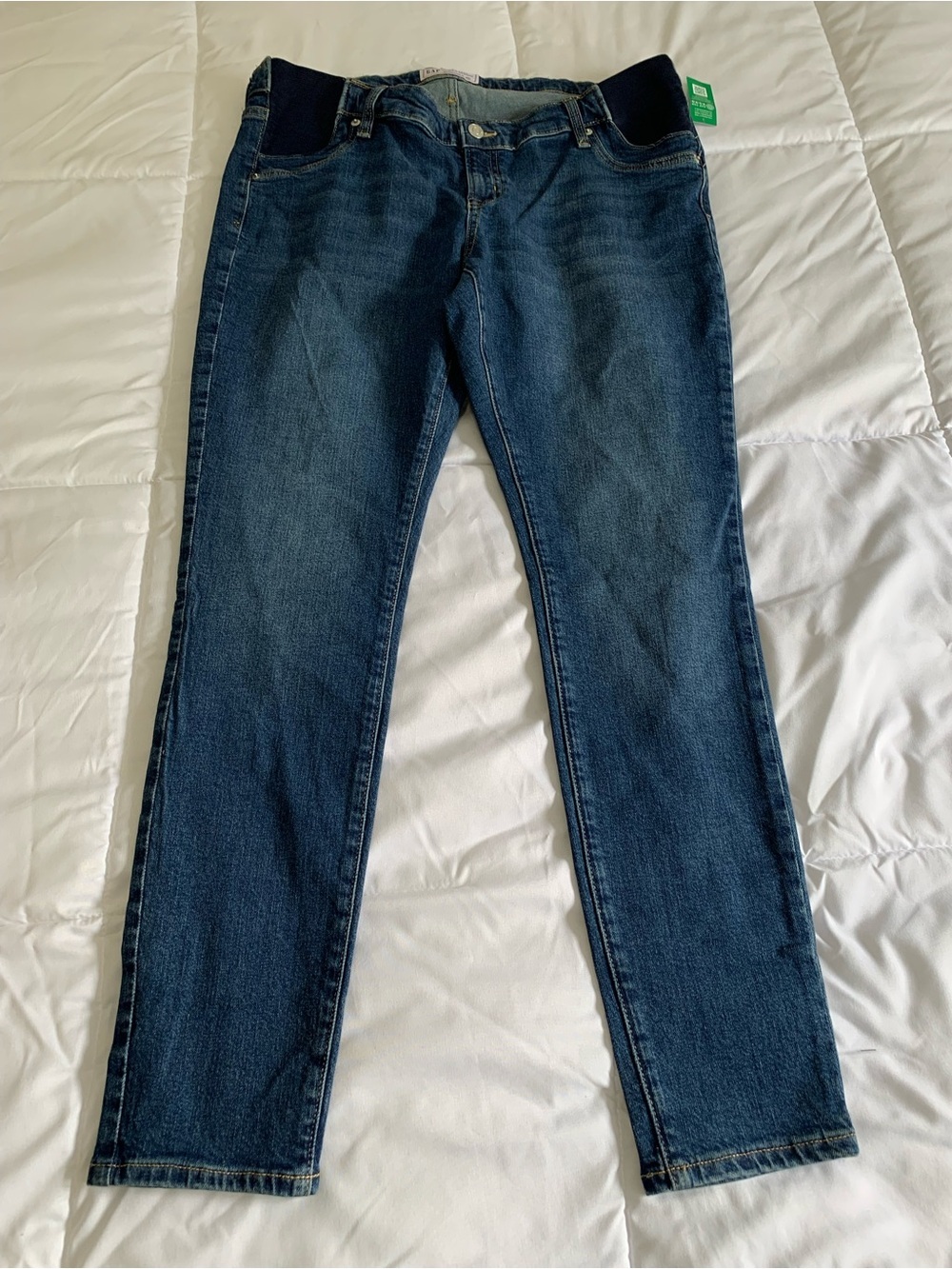 New with tags GAP maternity jeans size 32